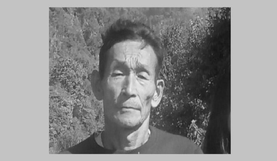 आधुनिकतासँगै सङ्कटमा पर्‍यो राना थारू समुदायको डोली–चन्डोल बोक्ने परम्परा