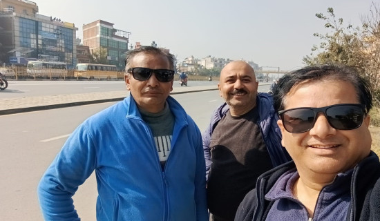 सहिद दिवसमा चक्रपथ परिक्रमा