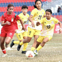 हिउ सफा गरेपछि सडक सुचारु