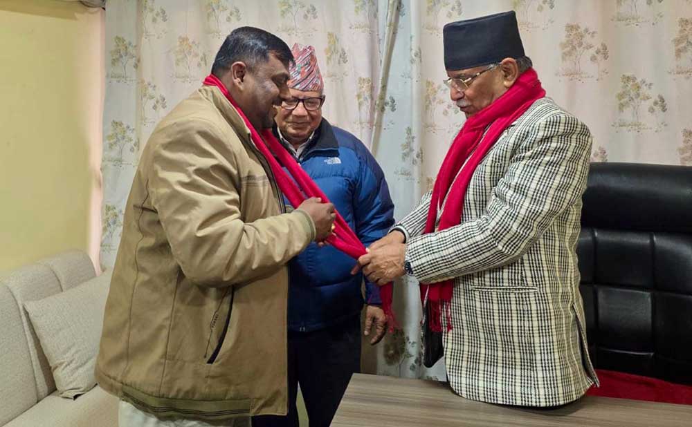 पत्रकार विजय कुसवाह नेपाली कम्युनिस्ट पार्टीमा प्रवेश