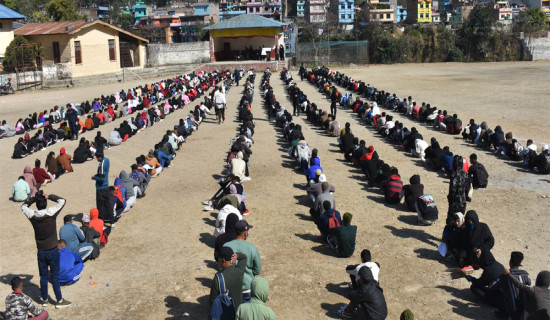 २४ लाख रुपियाँसहित विमानस्थलबाट पाँच भारतीय पक्राउ