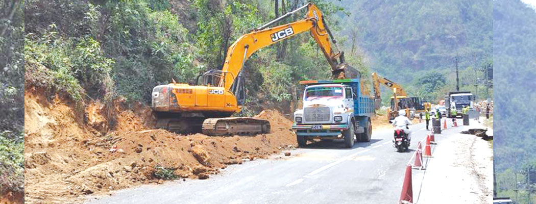 मुग्लिन-मलेखु सडकको काम तीन वर्षमा ३७ प्रतिशत मात्र