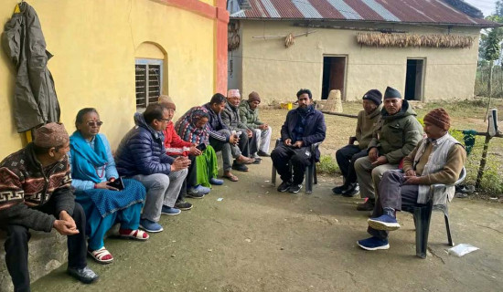 पाँच महिला प्रतिस्पर्धामा