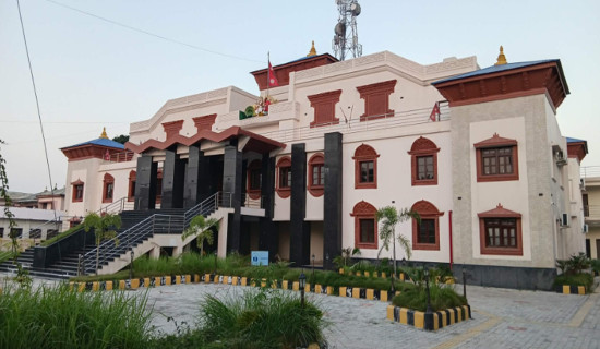 उम्मेदवार र दललाई निर्वाचन खर्च विवरण पेश गर्न आयोगको ताकेता