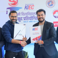 नेपाल युएईविरुद्ध टस जितेर बलिङ गर्दै