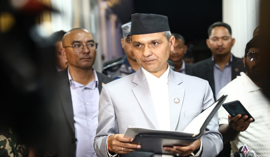 सामाजिक सञ्जाल विधेयक फिर्ता लिइने