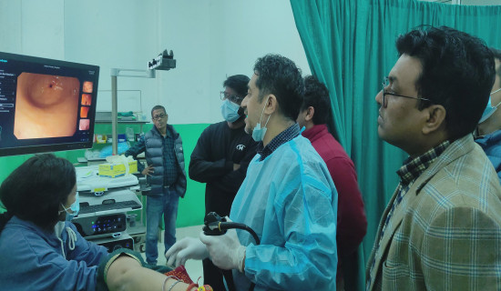 लोकप्रियताका लागि महत्वाकाङ्क्षी निर्णय