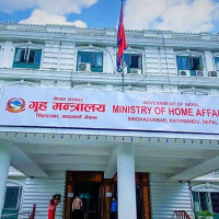 ऋणसँगै थपिँदै भुक्तानीको भार