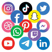 चौँरी देख्दा पर्यटक मक्ख