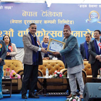 मलसँग मत साट्छौँ भन्छन् किसान