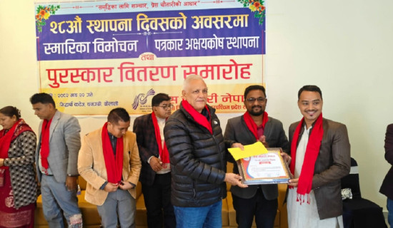 मलसँग मत साट्छौँ भन्छन् किसान