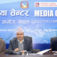 दशैं नजिकिएसँगै फस्टाउँदै सीमापारीका बजार