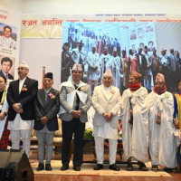 अझै पाएनन् विद्यार्थीले पाठ्यपुस्तक