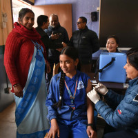 मन्त्री थापाद्वारा खोप अभियान शुभारम्भ, देशभर तीन लाख ५० हजारलाई खोप दिइने