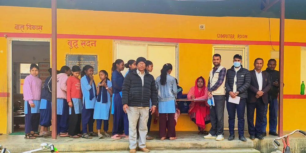 महोत्तरीमा पहिलो चरणमा आठ पालिकामा एचपिभी खोप लगाउन सुरु