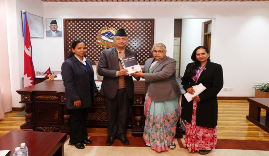 स्वास्थ्य बीमा बन्द गर्न दिनु हुँदैन : प्रदीप पौडेल