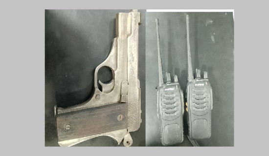 पेस्तोल र सञ्चार सेटसहित मोरङबाट दुई जना पक्राउ