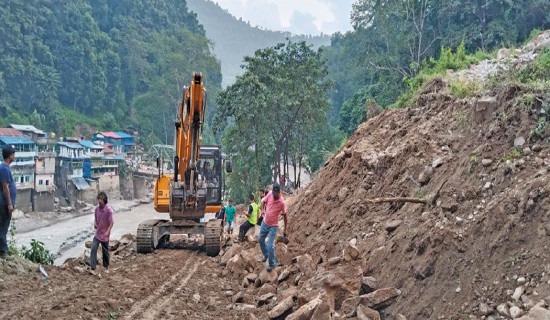 समृद्धिभन्दा पुनर्निर्माण खोज्दै इलामेली