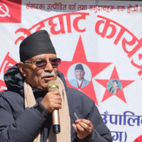 आशीर्वाद लिँदै उम्मेदवार, विकासे प्रतिवद्धता माग्दै मतदाता