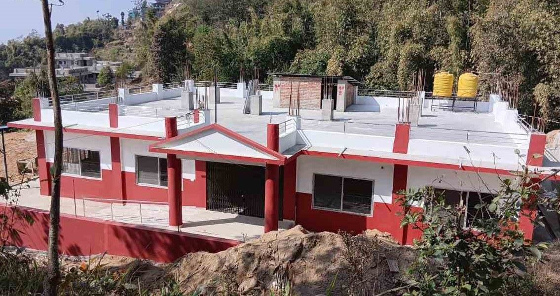 नयाँ भवनबाट इलाका प्रशासनको काम