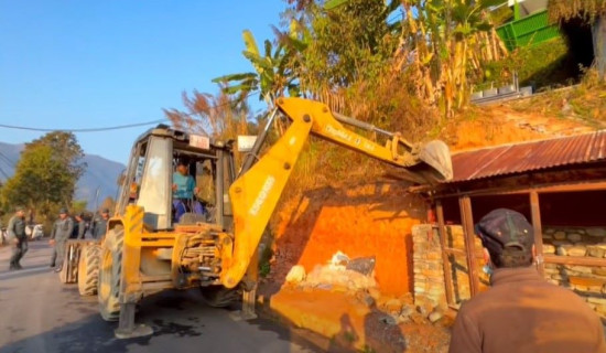 फेवातालको मापदण्डमा पर्ने दुई संरचना भत्काइयो