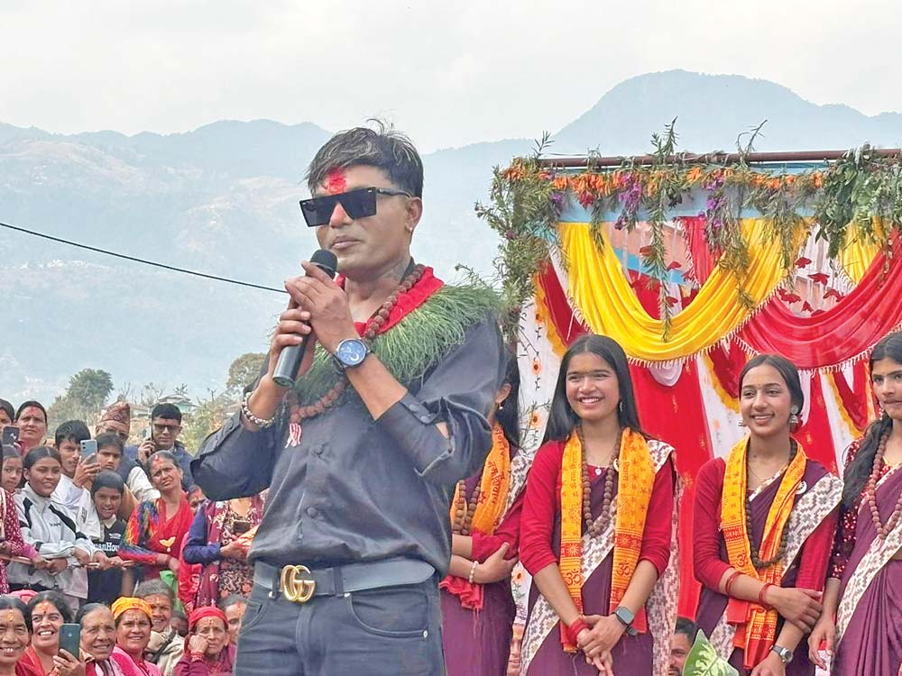 नवग्रह मन्दिरमा पशुपतिको प्रस्तुति
