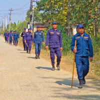 ग्रेडर मेसिन हाँक्दै अनिता