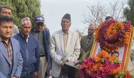म्याग्दीमा १०७ वर्षीय वृद्धद्वारा मतदान