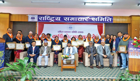 बुद्ध जयन्तीमा स्वयम्भू (फोटो फिचर)