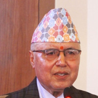 अभिनेता केसी र खड्कासहितका कलाकार काँग्रेसमा प्रवेश