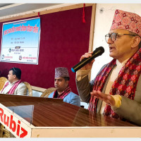 अध्यक्ष दाहालद्वारा निर्माणाधीन सङ्घीय संसद् भवन निरीक्षण