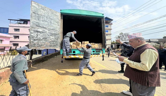 पाँचथरमा निर्वाचन सामग्रीको व्यवस्थापन: सेनाको सहयोगमा मतपत्र आइपुग्यो