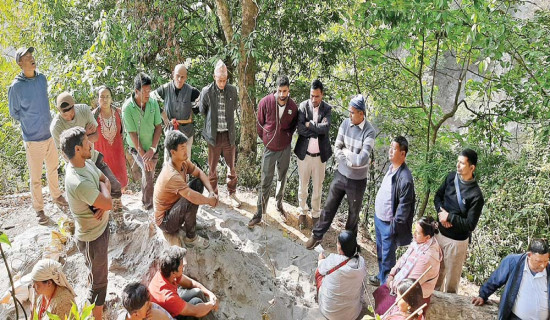 किसानलाई कृषि सामग्री सहयोग