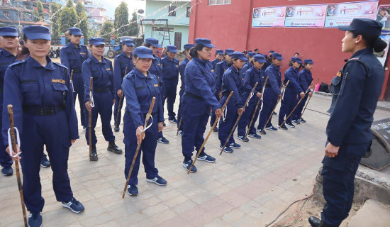सुरक्षाका लागि तयार निर्वाचन प्रहरी