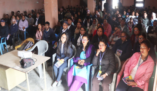 सल्यानमा निर्वाचनमा खटिने मतदान अधिकृत र सहायकलाई अभिमुखीकरण