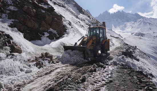 जनताको सवाल जवाफमा सबै उम्मेदवार एउटै मञ्चमा