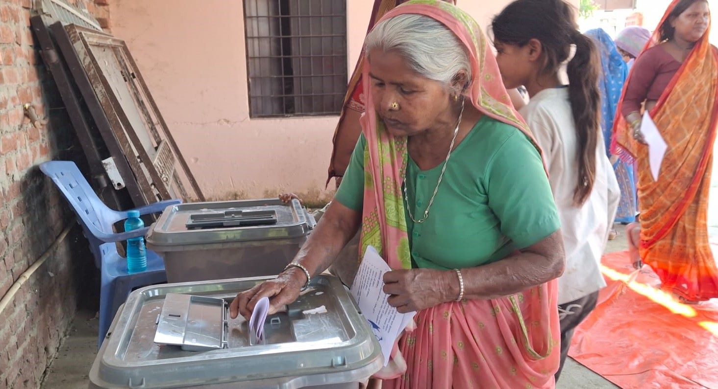 बाँके र बर्दियाका महिलालाई मतदाता शिक्षा