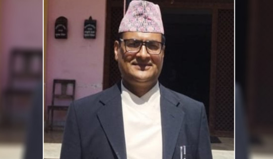 बङ्गुरपालनमा रमाउँदै युवा