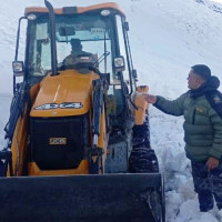 ट्रक र बस ठोक्किँदा १४ जना घाइते