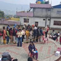 चोरी गरेर ल्याइएको खयर काठसहित उद्योगी पक्राउ