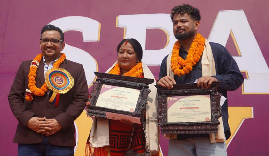 क्रिकेटर लोकेश बम र शेर मल्ल सम्मानित