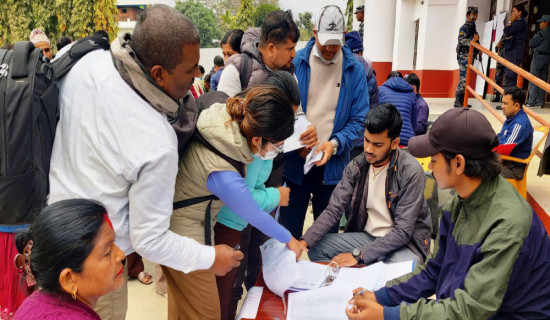 सुशासन र विकासका लागि कांग्रेसलाई बहुमत दिनुस् : सभापति थापा