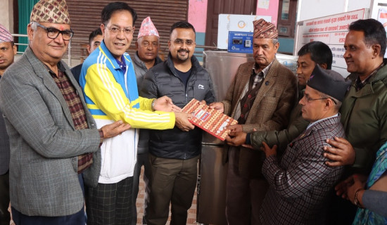 वालिङ अस्पताललाई आधुनिक शव फ्रिज हस्तान्तरण