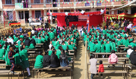 ताप्लेजुङका निजी विद्यालयमा एक साता बिदा