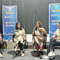 काठमाडौँमा रोकिए तीन हजार यात्रु