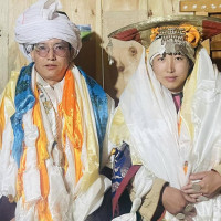 हेलिकोप्टरबाट लिमी र चाला पुगे निर्वाचन कर्मचारी