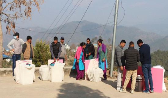 सल्यानमा निर्वाचन तयारी तीव्र, सबै केन्द्रमा सामग्री पठाइयो