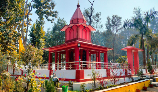 गुल्मीका सबै मतदानस्थलमा पुगे कर्मचारी, सुरक्षाकर्मी र स्वास्थ्यकर्मी