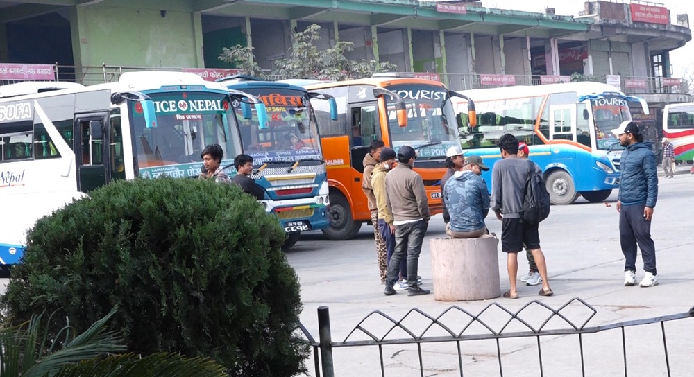 काठमाडौँबाट गाउँ फर्किने मतदाता बढ्दै