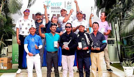 मङ्गलाघाटमा पाखो सम्याएर खेलमैदान निर्माण